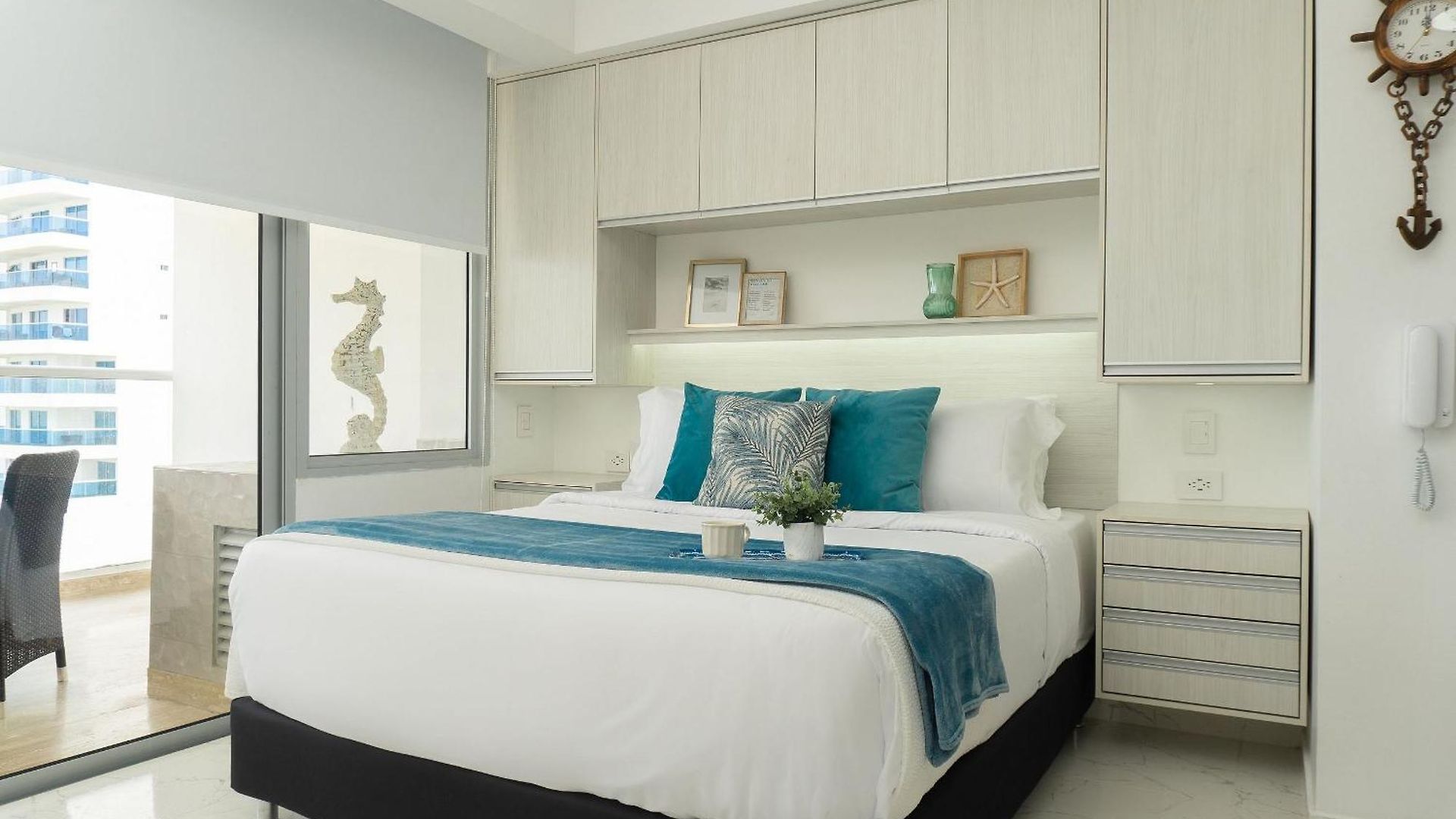 Cb726 | Moderna Frente Al Mar Con Balcón Y Cocina Con Isla Apartamento