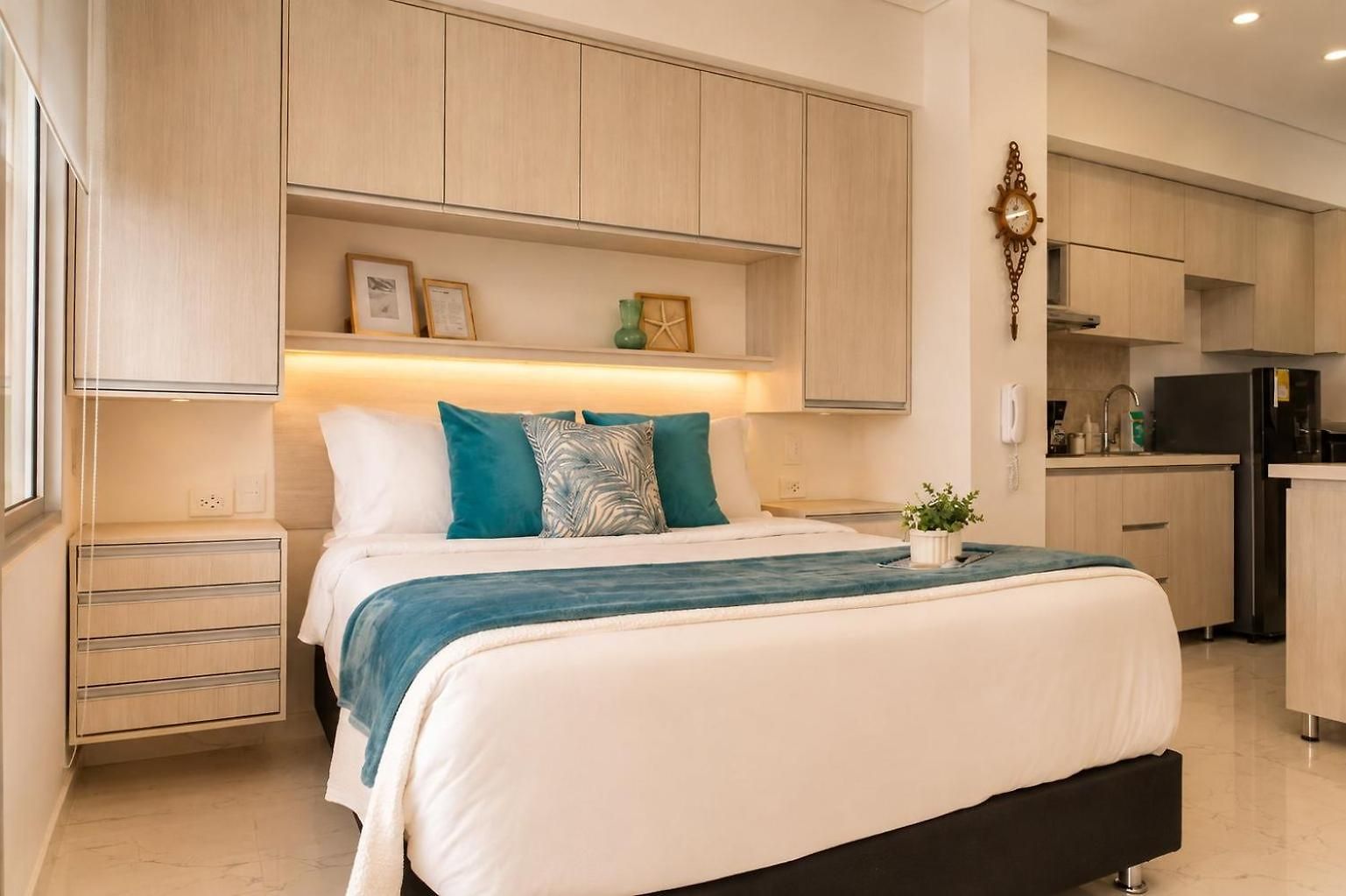 Apartamento Cb726 | Moderna Frente Al Mar Con Balcón Y Cocina Con Isla Cartagena
