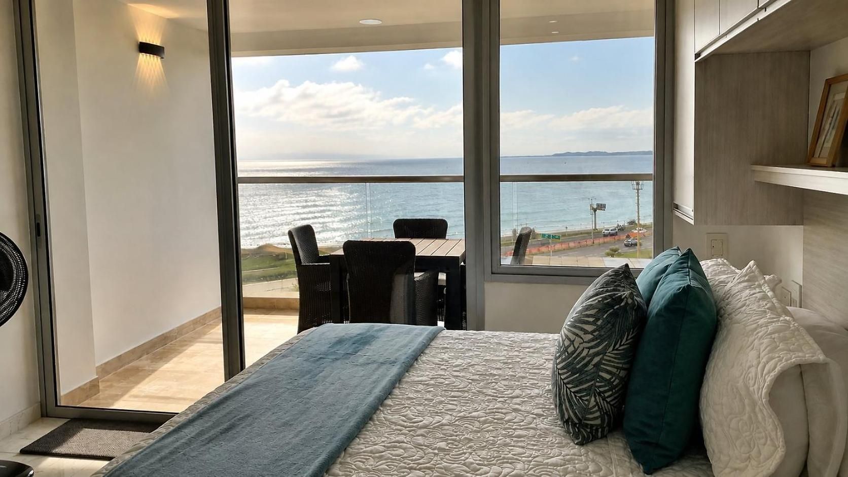 Cb726 | Moderna Frente Al Mar Con Balcón Y Cocina Con Isla Apartamento *