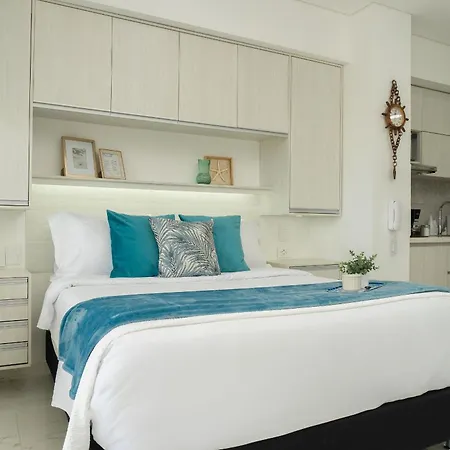 Cb726 | Moderna Frente Al Mar Con Balcón Y Cocina Con Isla Apartamento