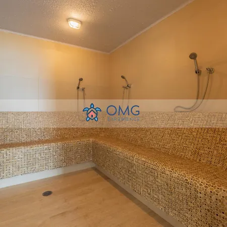 Apartamento Cb726 | Moderna Frente Al Mar Con Balcón Y Cocina Con Isla