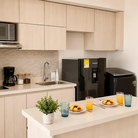 Apartamento Cb726 | Moderna Frente Al Mar Con Balcón Y Cocina Con Isla Cartagena