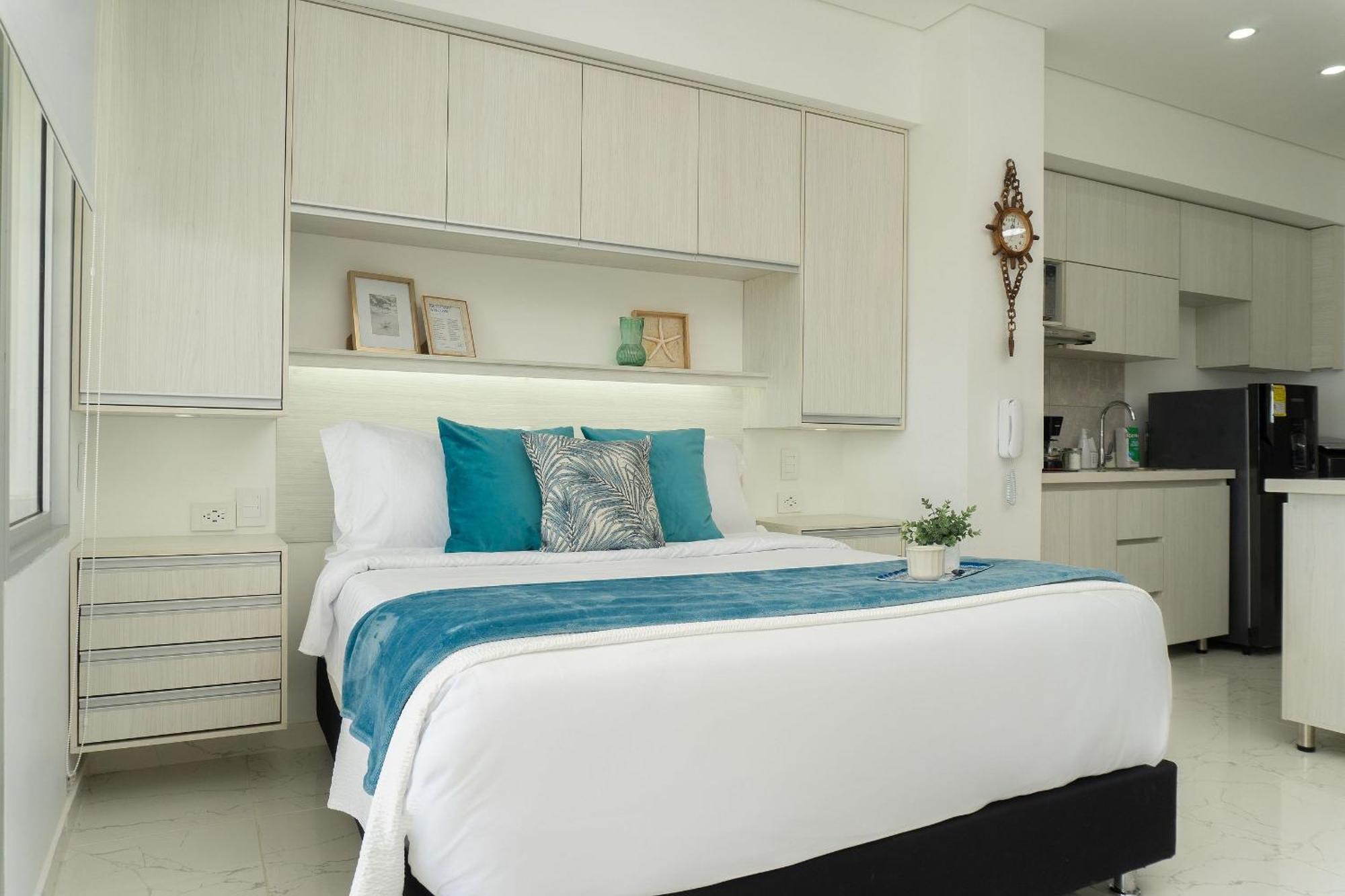 Cb726 | Moderna Frente Al Mar Con Balcón Y Cocina Con Isla Apartamento