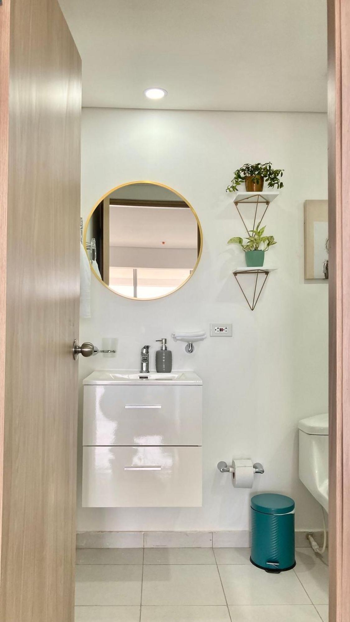 Apartamento Cb726 | Moderna Frente Al Mar Con Balcón Y Cocina Con Isla Cartagena