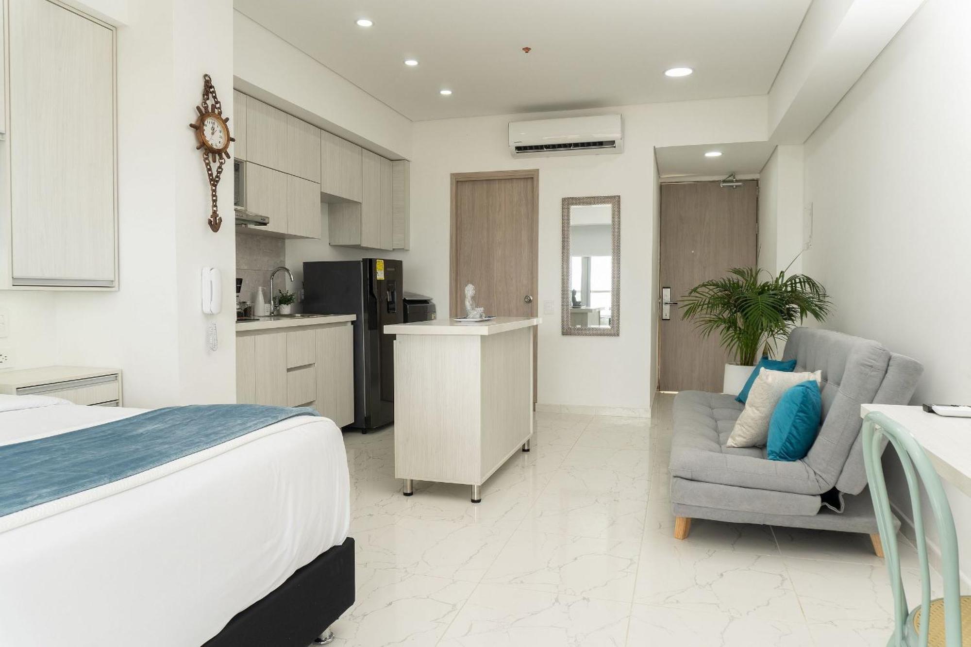 Cb726 | Moderna Frente Al Mar Con Balcón Y Cocina Con Isla Apartamento *